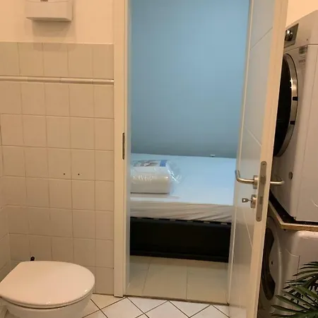 City Near Dusseldorf Airport Apartment Krefeld