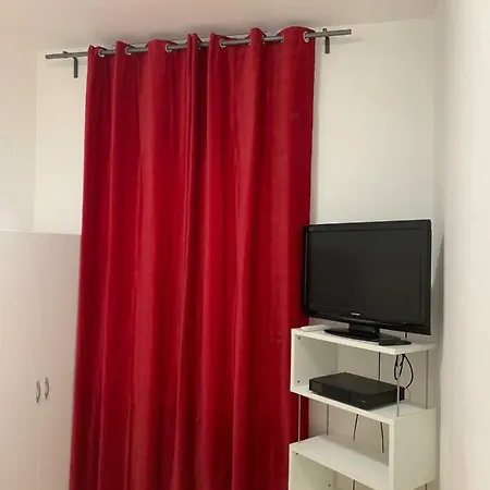 Apartment City Near Dusseldorf Airport *