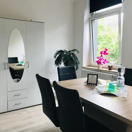 City Near Dusseldorf Airport Apartment